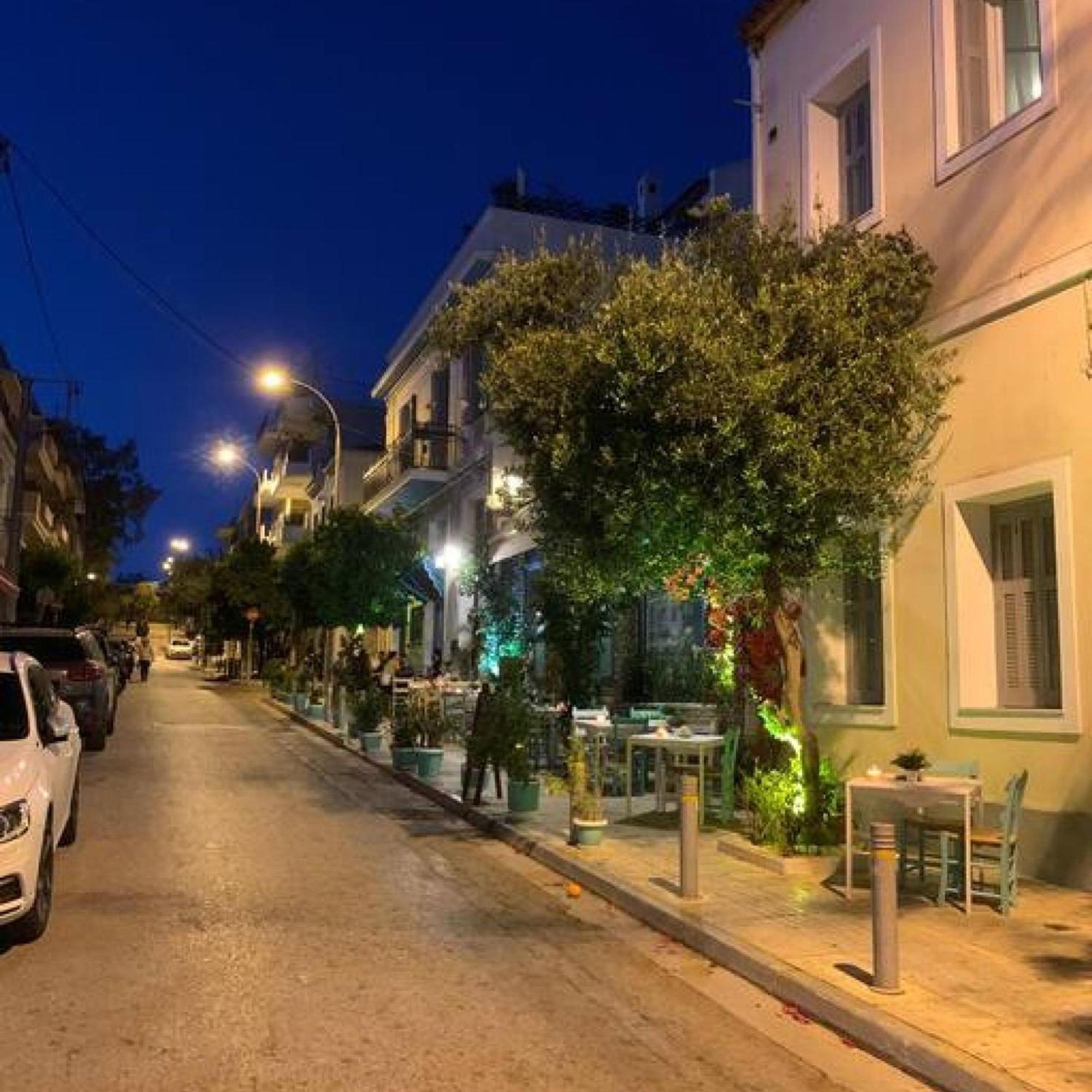 Comfortable Living In Athens 2Br Apartment Екстериор снимка